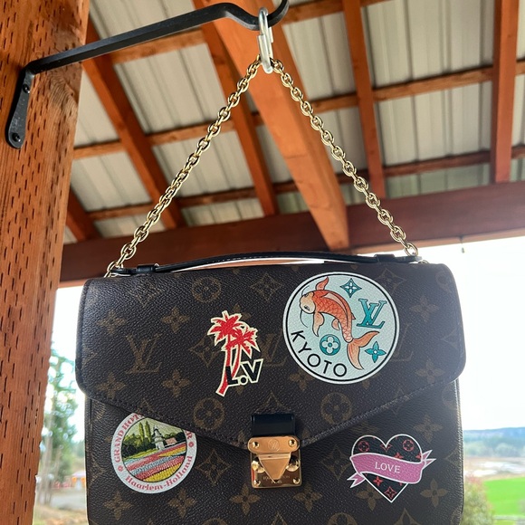 Louis Vuitton Brown Monogram Shoulder Bag - Picture 3 of 13